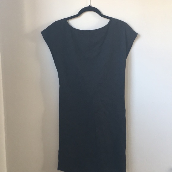 Double standard black dress - Picture 2 of 3